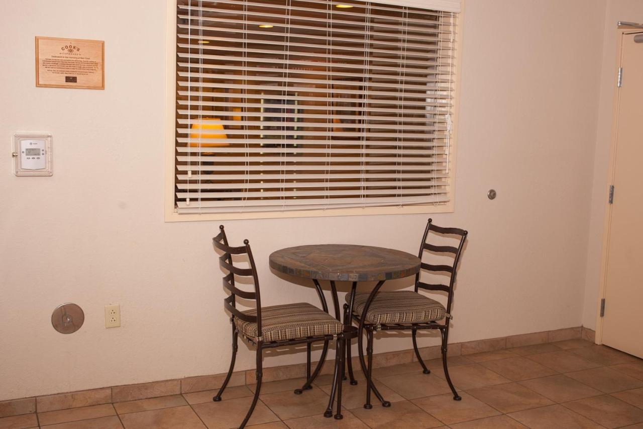 Candlewood Suites - Logan מראה חיצוני תמונה