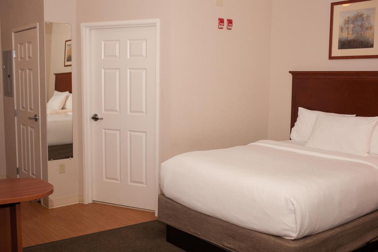 Candlewood Suites - Logan מראה חיצוני תמונה